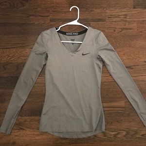 Nike Women’s Dry Fit Shirt Size Small